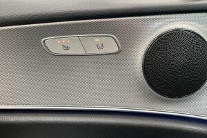 Mercedes-Benz E esikatselu 32