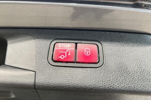 Mercedes-Benz E esikatselu 38