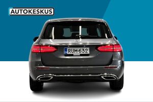 Mercedes-Benz E esikatselu 6