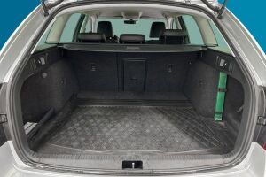 SKODA Octavia esikatselu 12