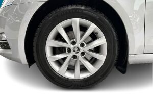 SKODA Octavia esikatselu 13