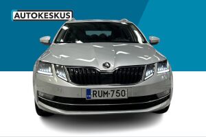SKODA Octavia esikatselu 2