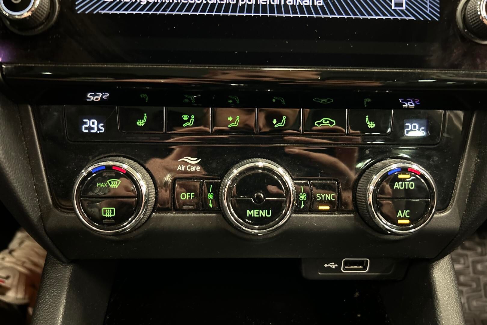 SKODA Octavia iso kuva 32