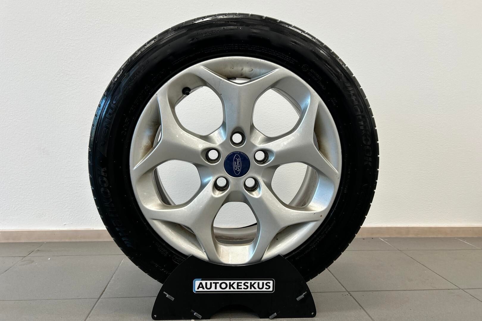 Ford Focus iso kuva 13