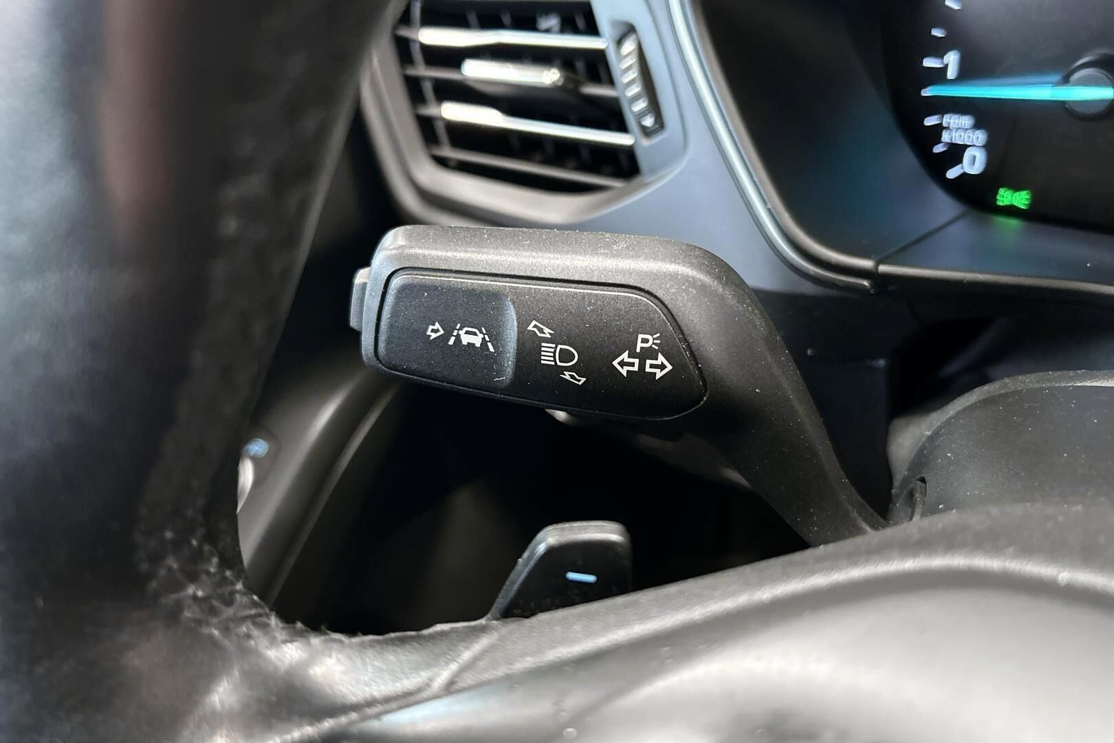 Ford Focus iso kuva 18