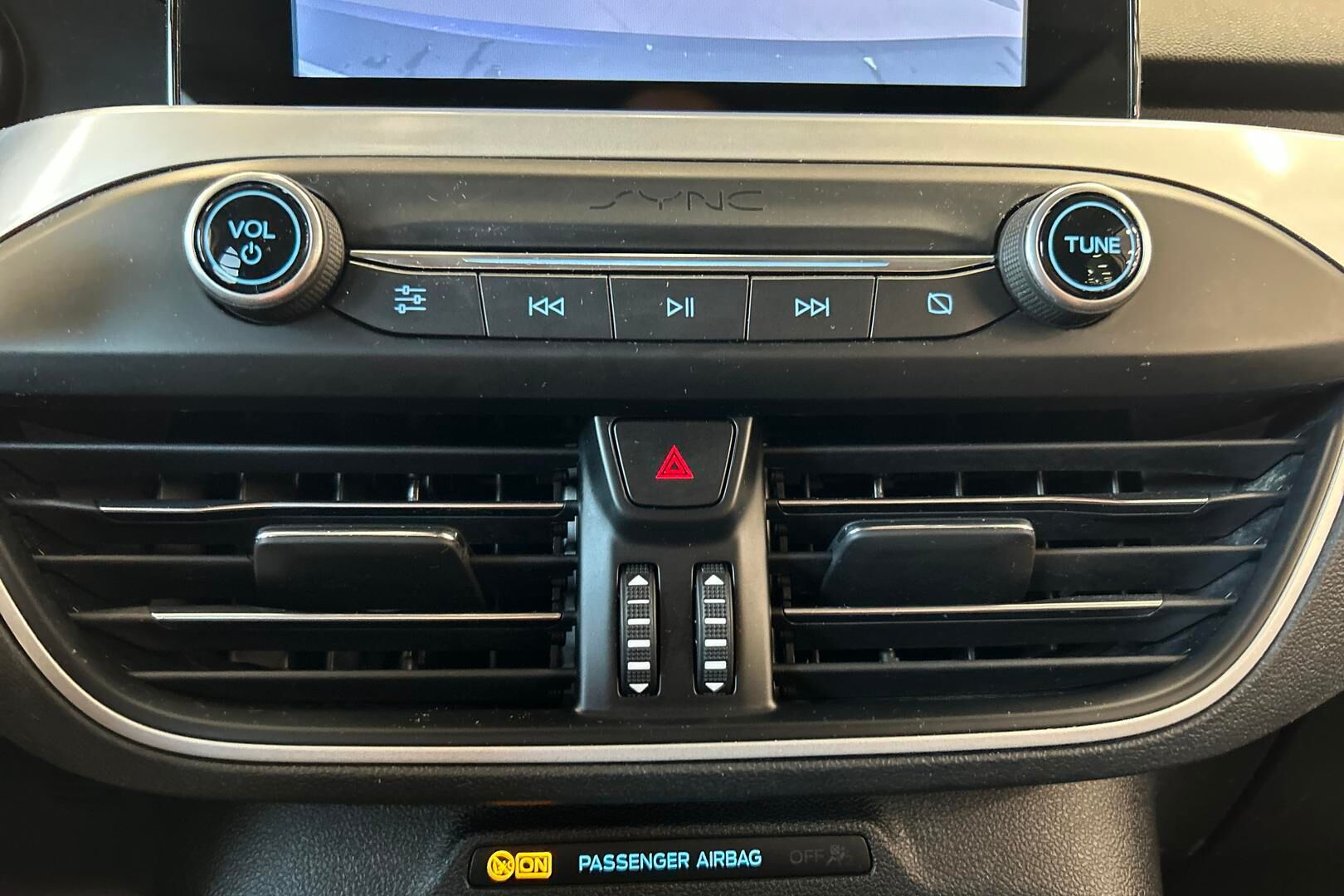 Ford Focus iso kuva 28