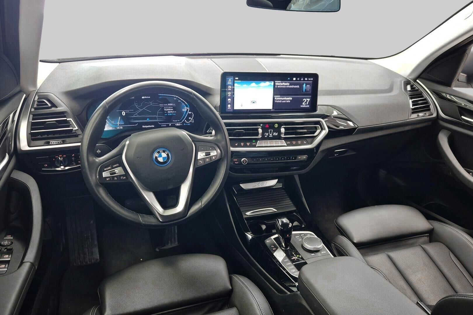 BMW X3 iso kuva 2