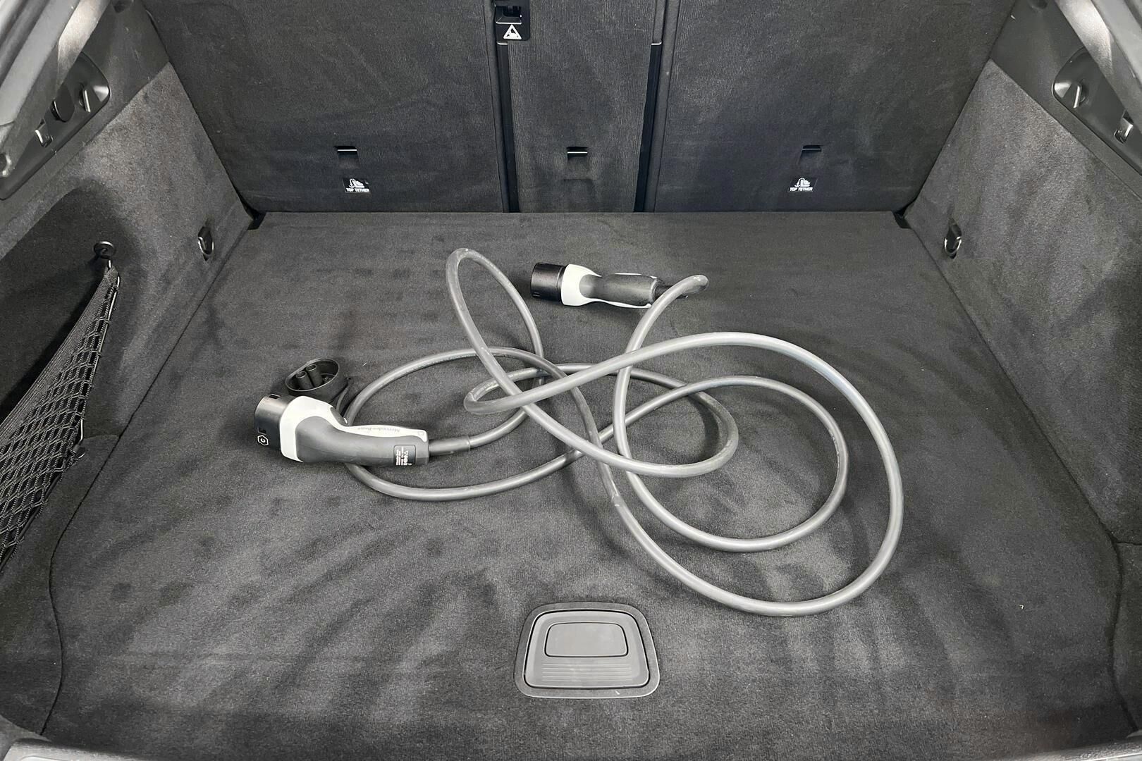 Mercedes-Benz GLC iso kuva 7