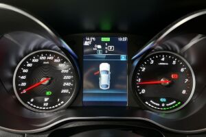 Mercedes-Benz GLC esikatselu 9