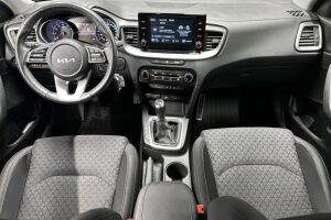 Kia Ceed esikatselu 10