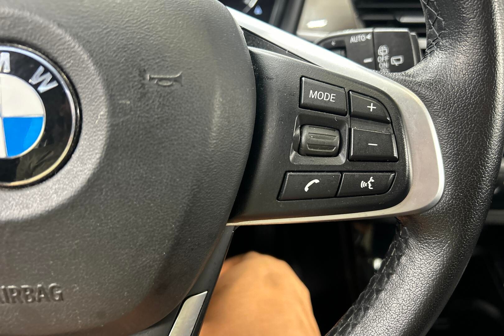 BMW X1 iso kuva 12