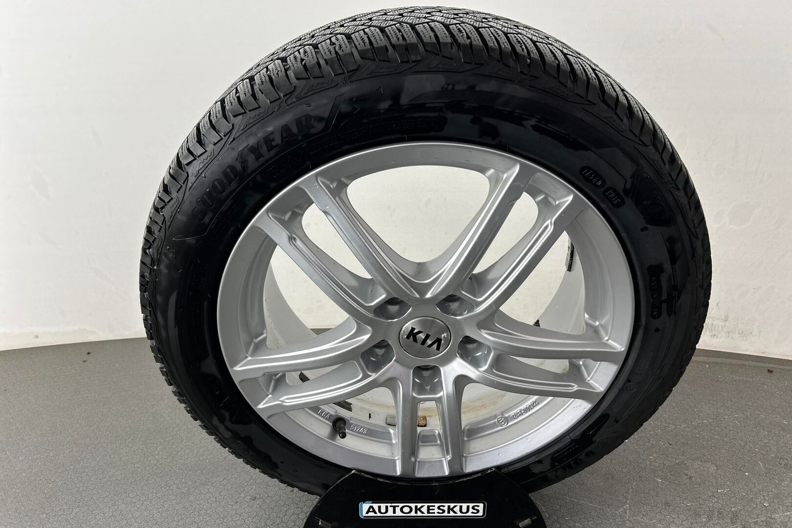 Kia Niro iso kuva 25