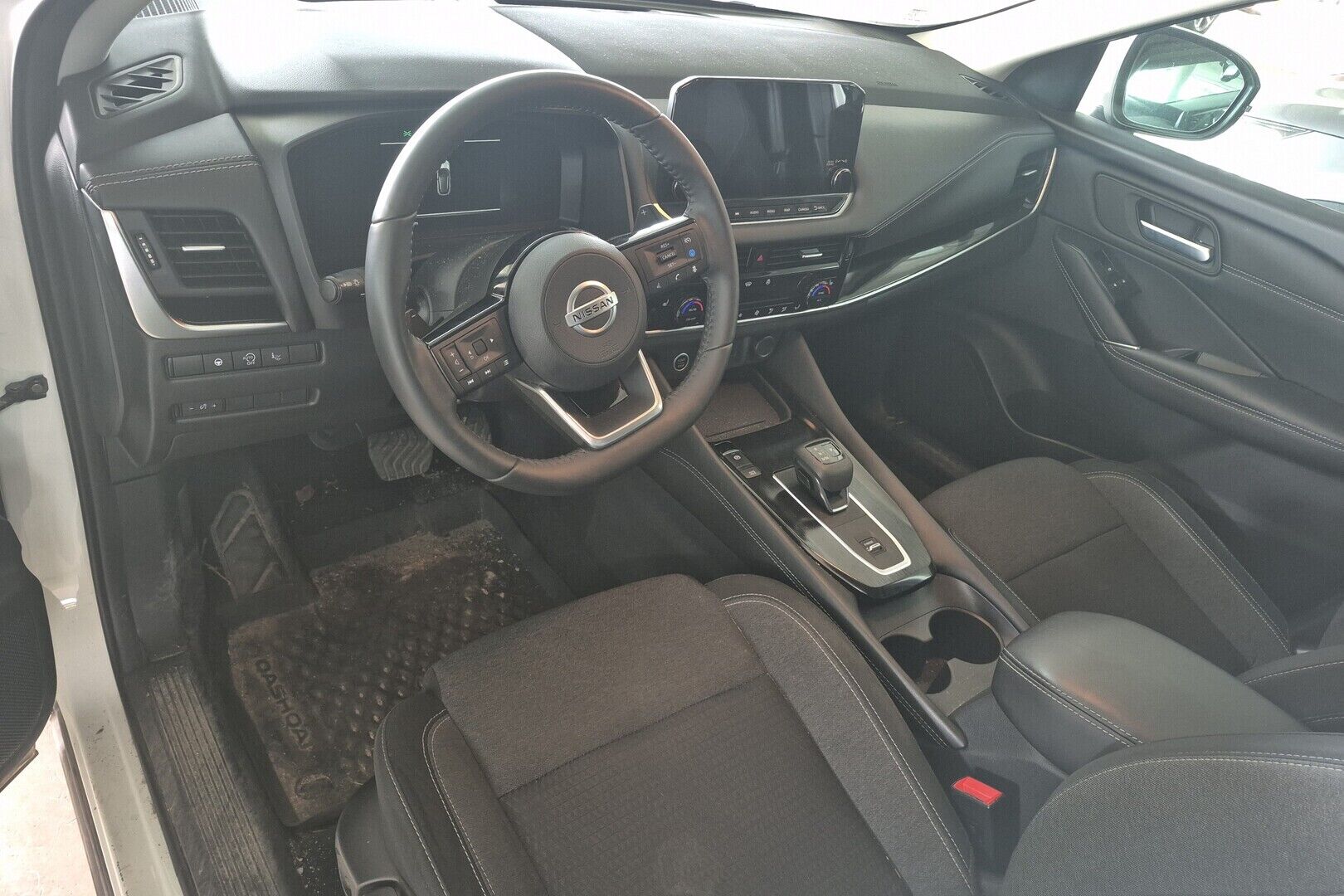 Nissan Qashqai iso kuva 1