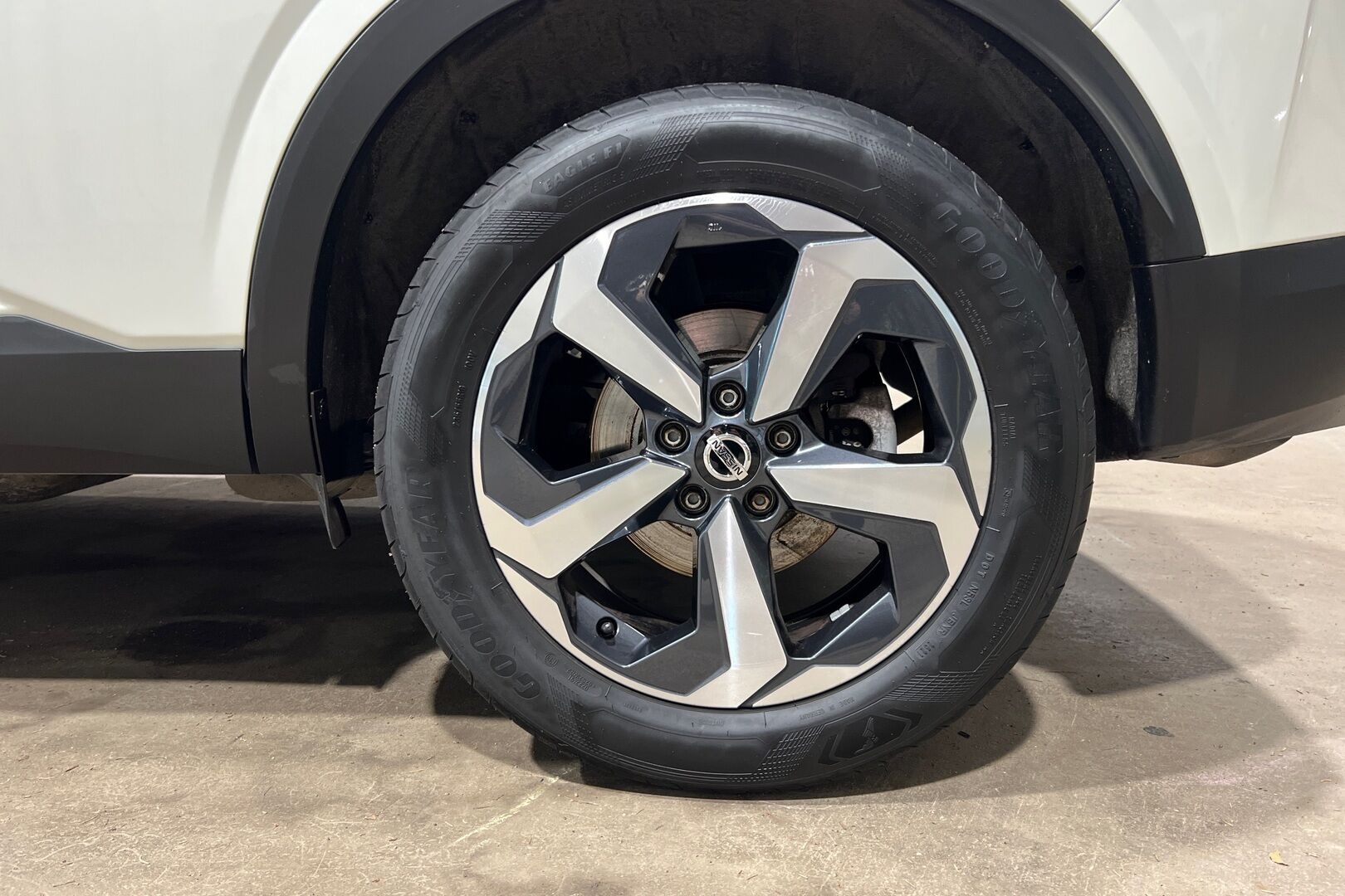 Nissan Qashqai iso kuva 12