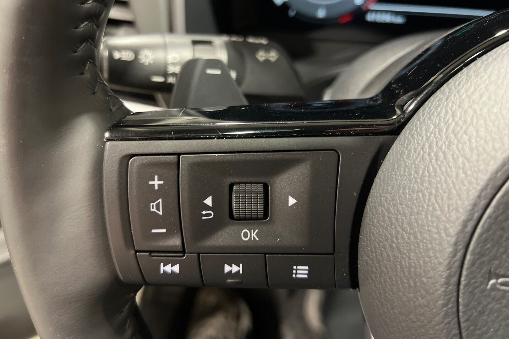 Nissan Qashqai iso kuva 13