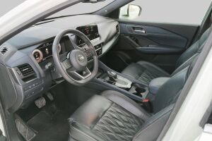 Nissan Qashqai esikatselu 1