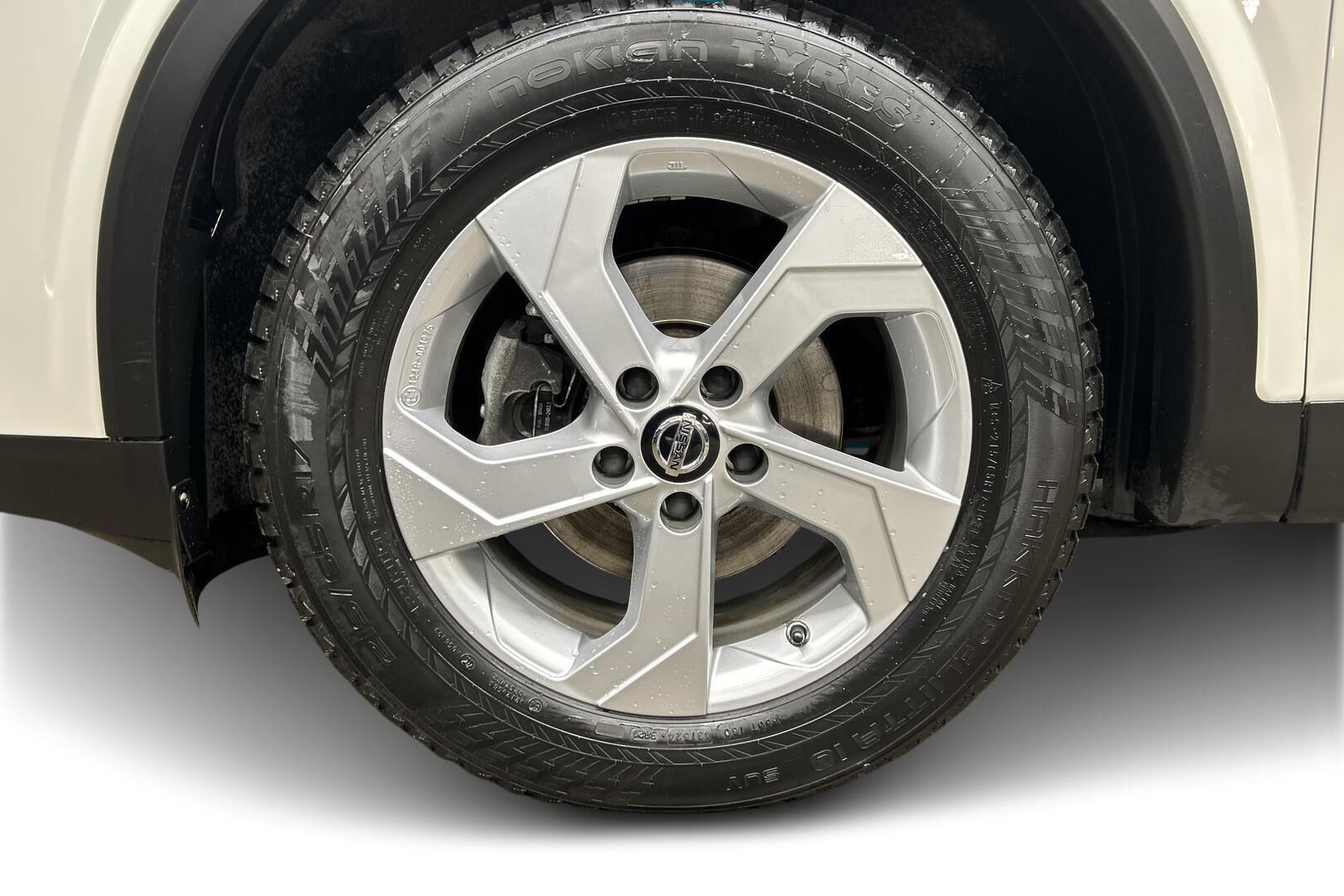 Nissan Qashqai iso kuva 6