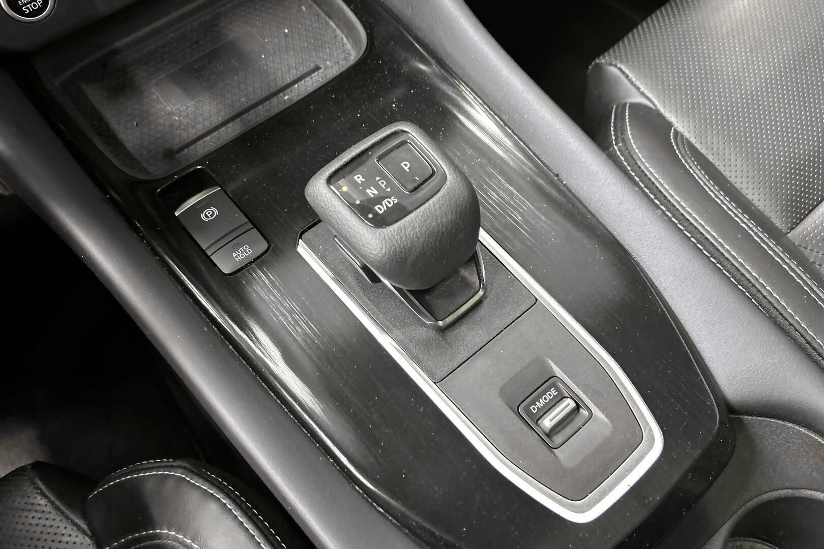 Nissan Qashqai iso kuva 14