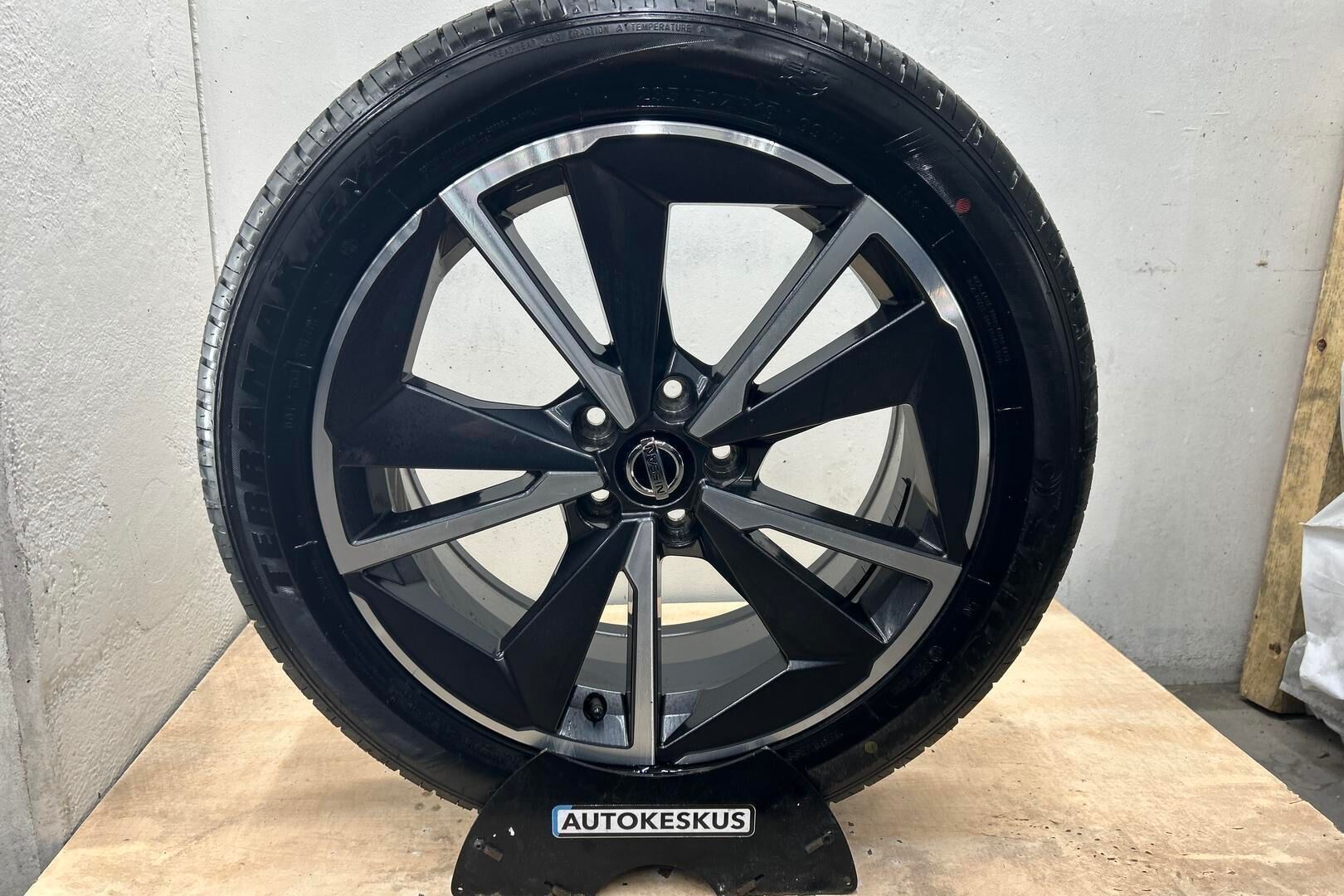 Nissan Qashqai iso kuva 17