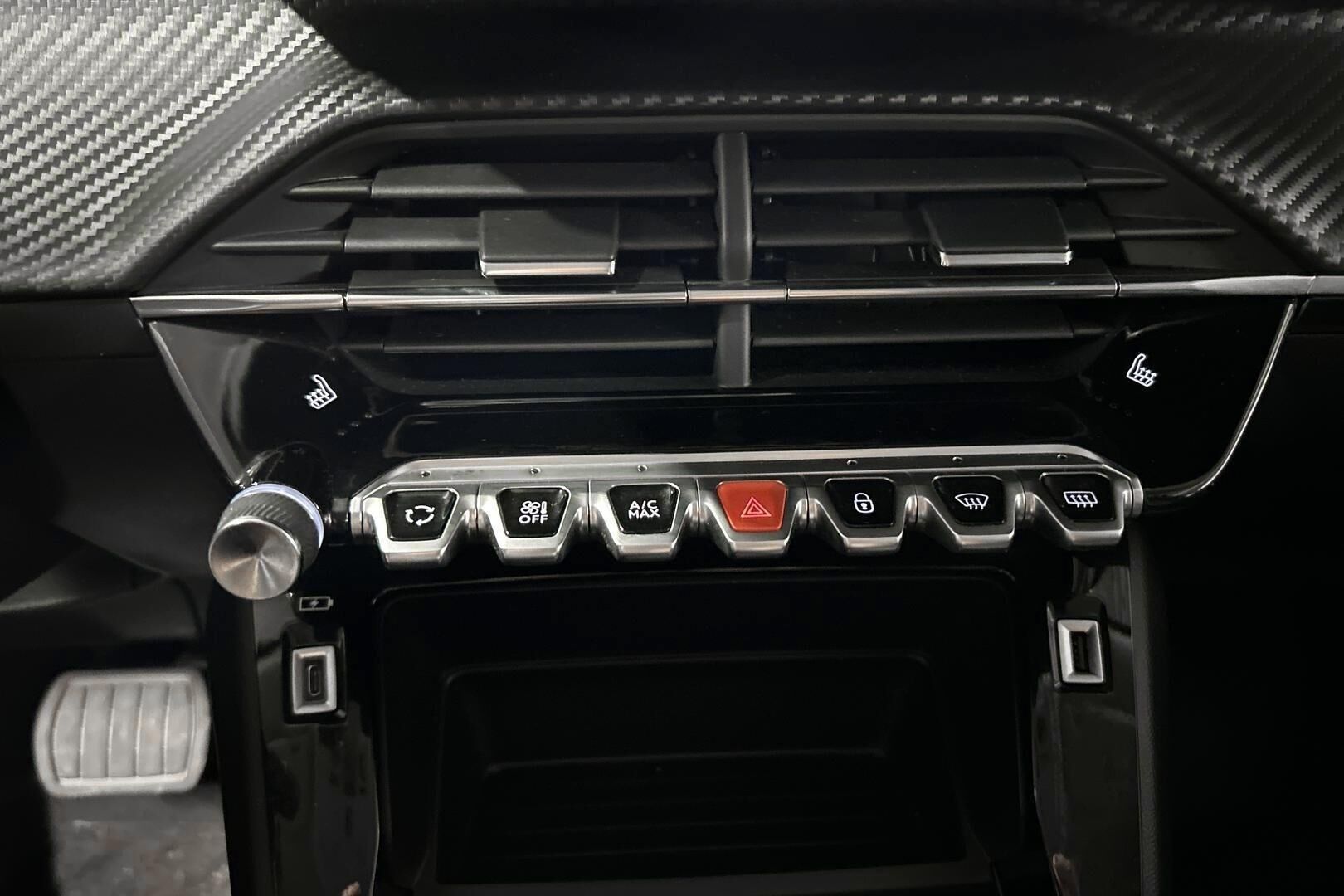 Peugeot 2008 iso kuva 31