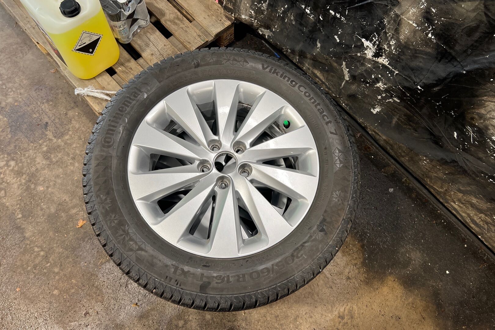 Seat Arona iso kuva 17