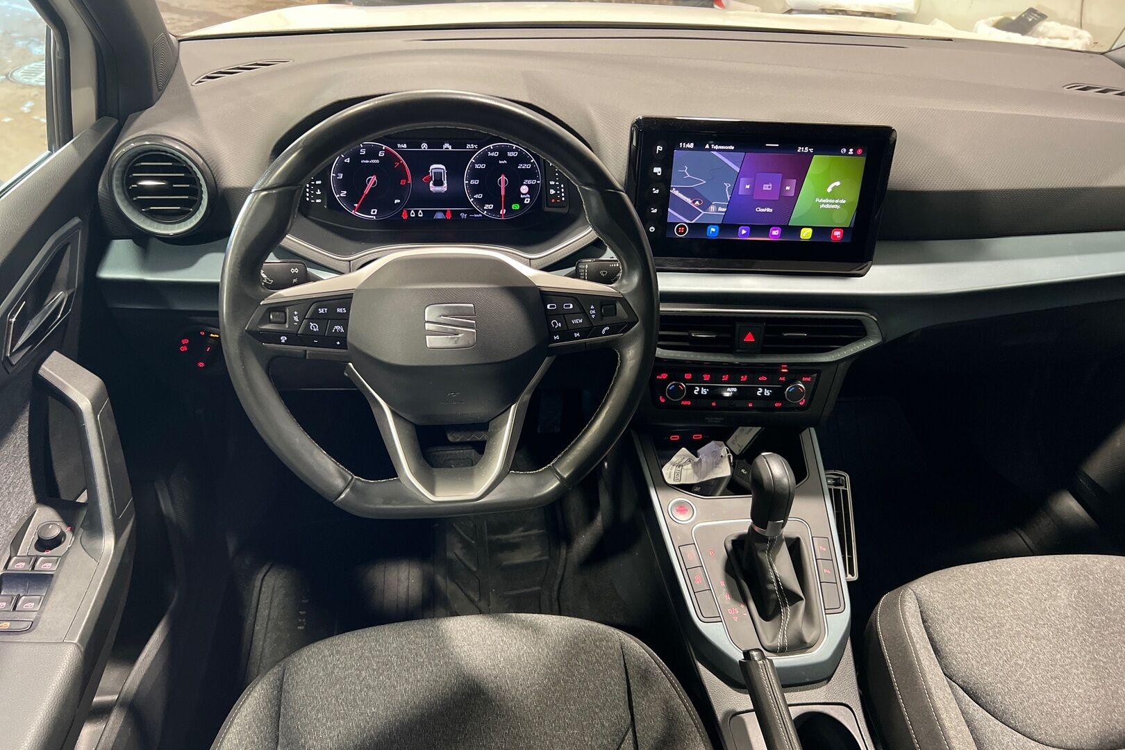 Seat Arona iso kuva 5