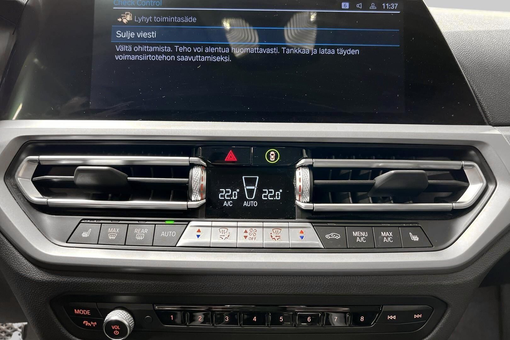 BMW 3-sarja iso kuva 13