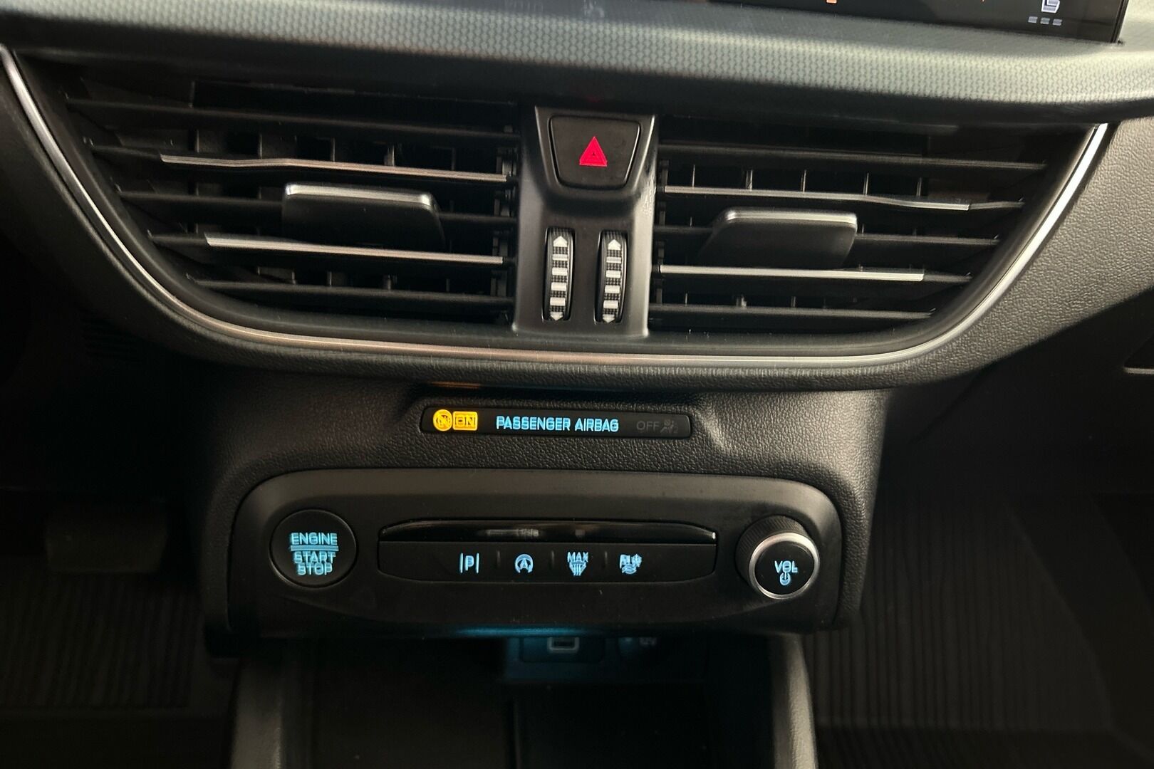 Ford Focus iso kuva 15