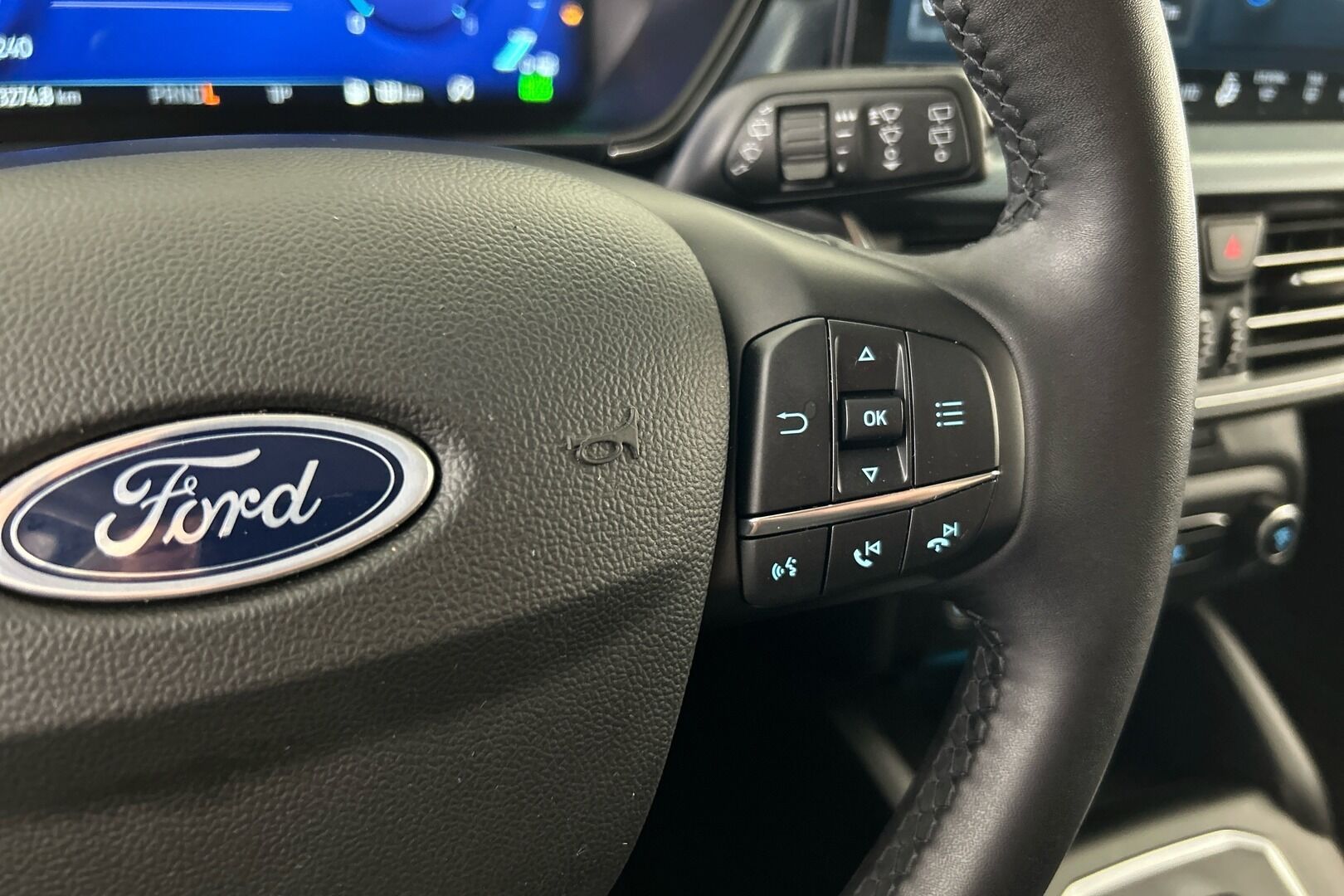 Ford Focus iso kuva 22