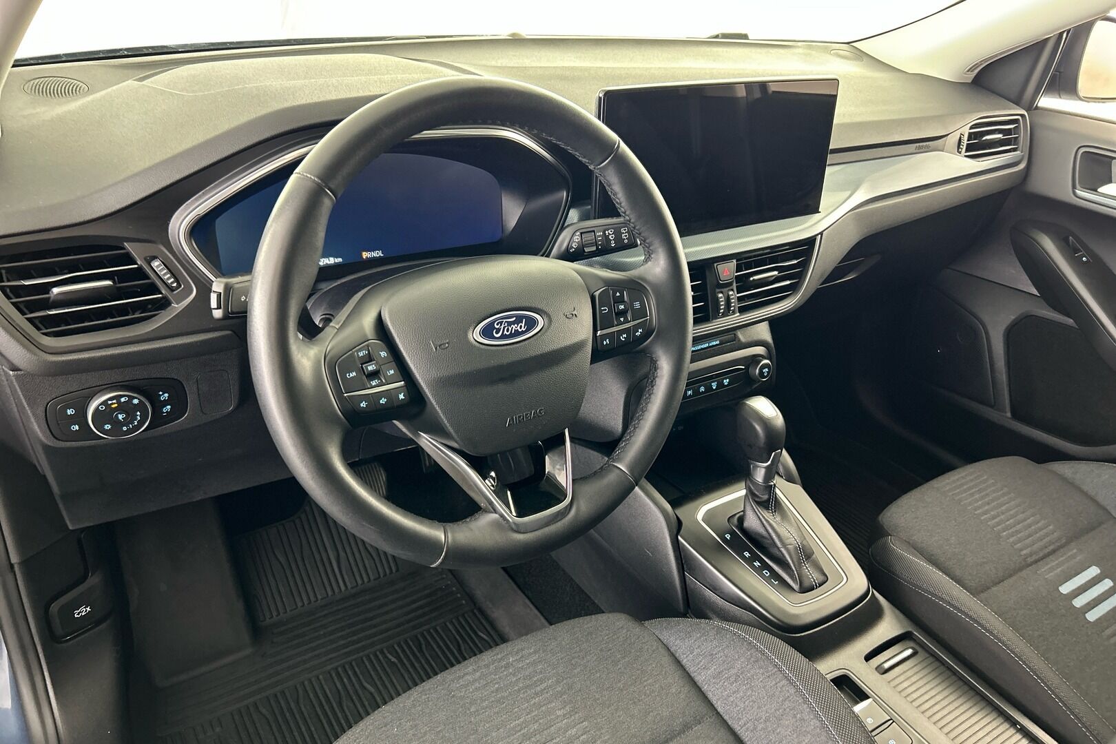 Ford Focus iso kuva 5