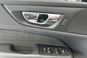 Volvo V60 esikatselu 25