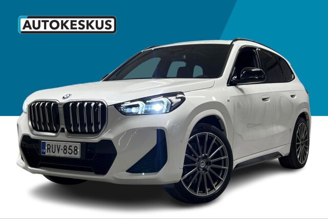 BMW iX1