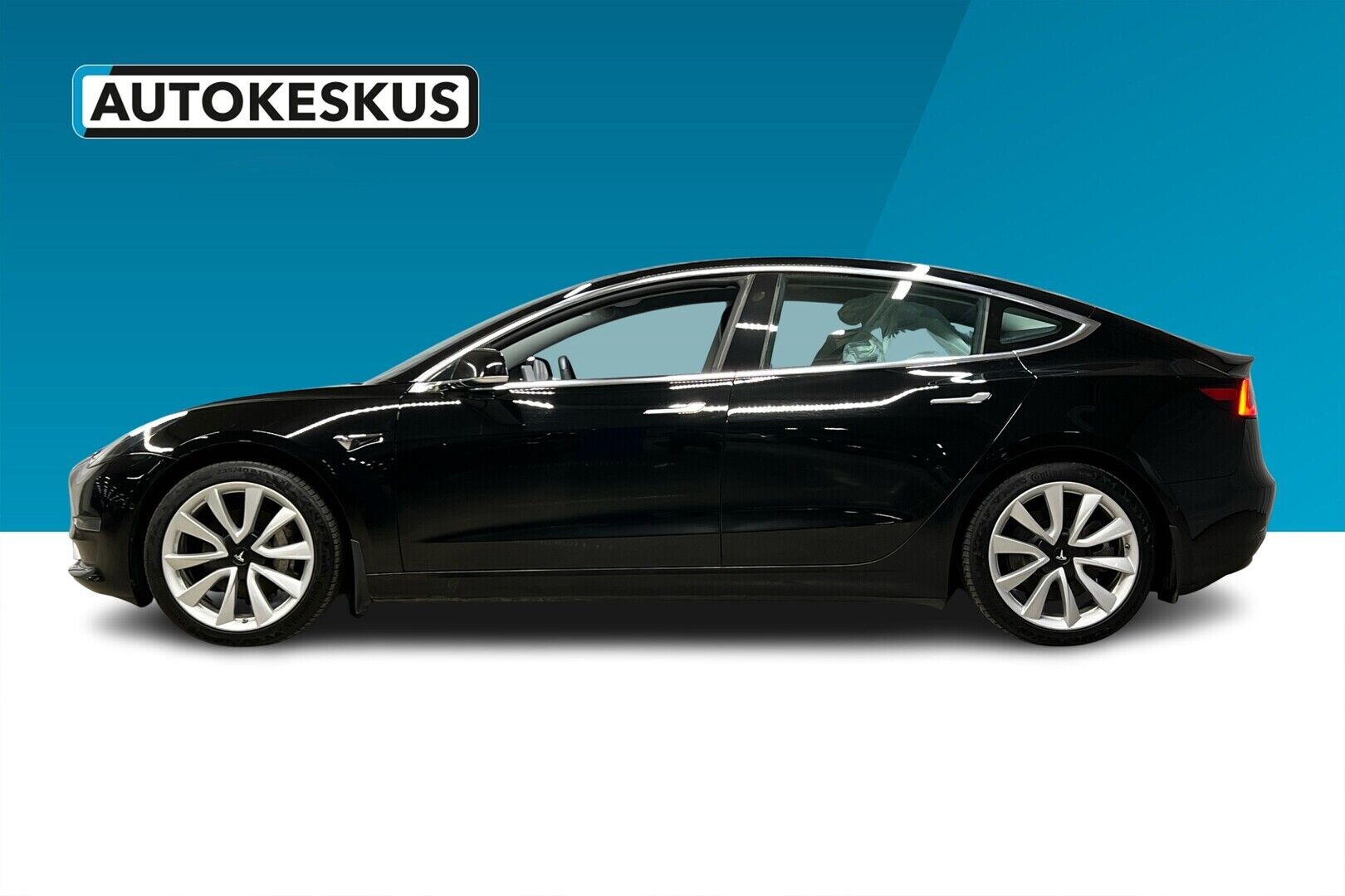 Tesla Model 3 iso kuva 5