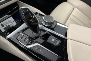 BMW 5-sarja esikatselu 19