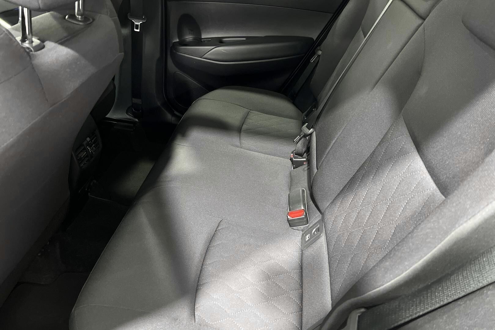 Toyota Corolla Cross iso kuva 10