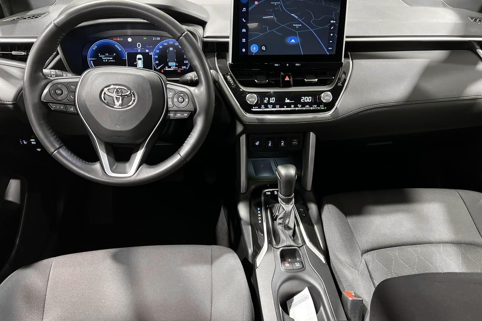 Toyota Corolla Cross iso kuva 11
