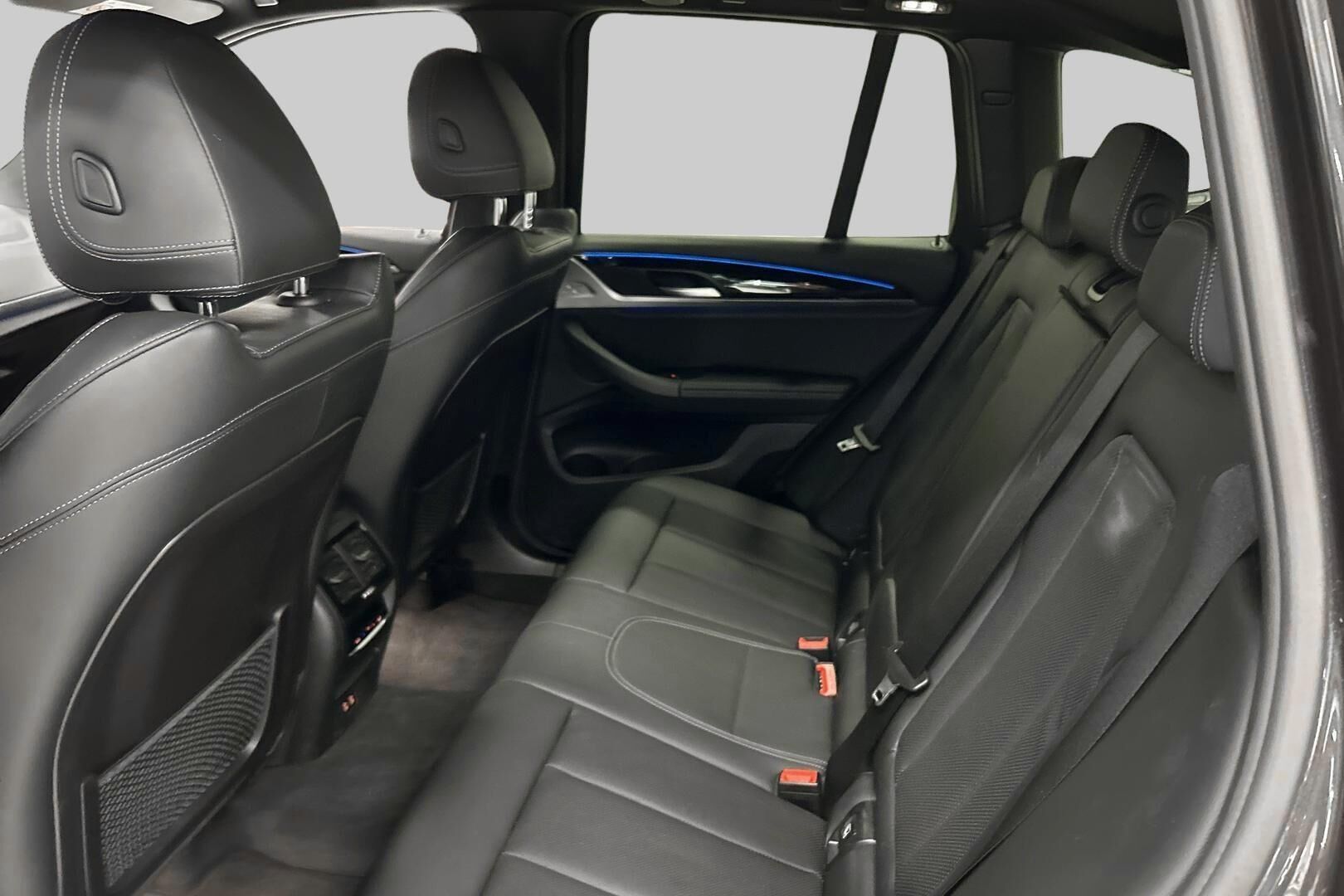 BMW X3 iso kuva 10