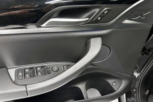 BMW X3 esikatselu 25