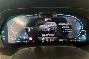 BMW X5 esikatselu 11