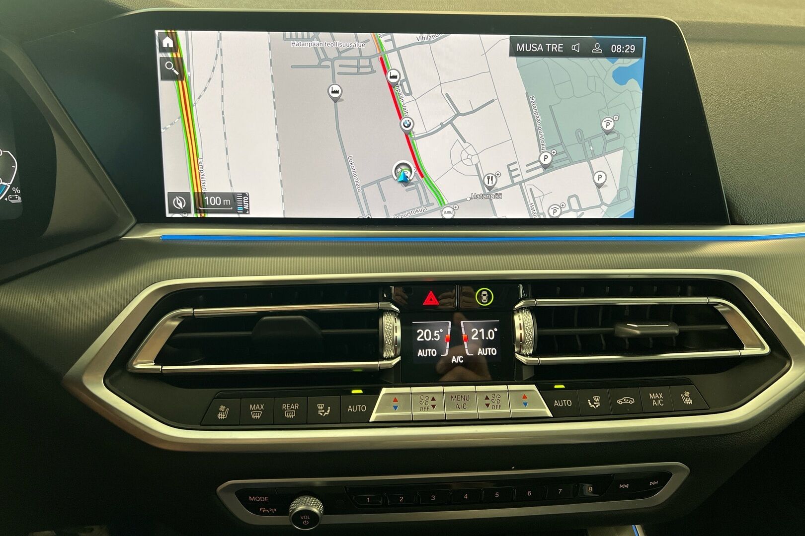 BMW X5 iso kuva 11