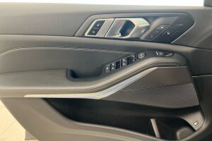 BMW X5 esikatselu 18