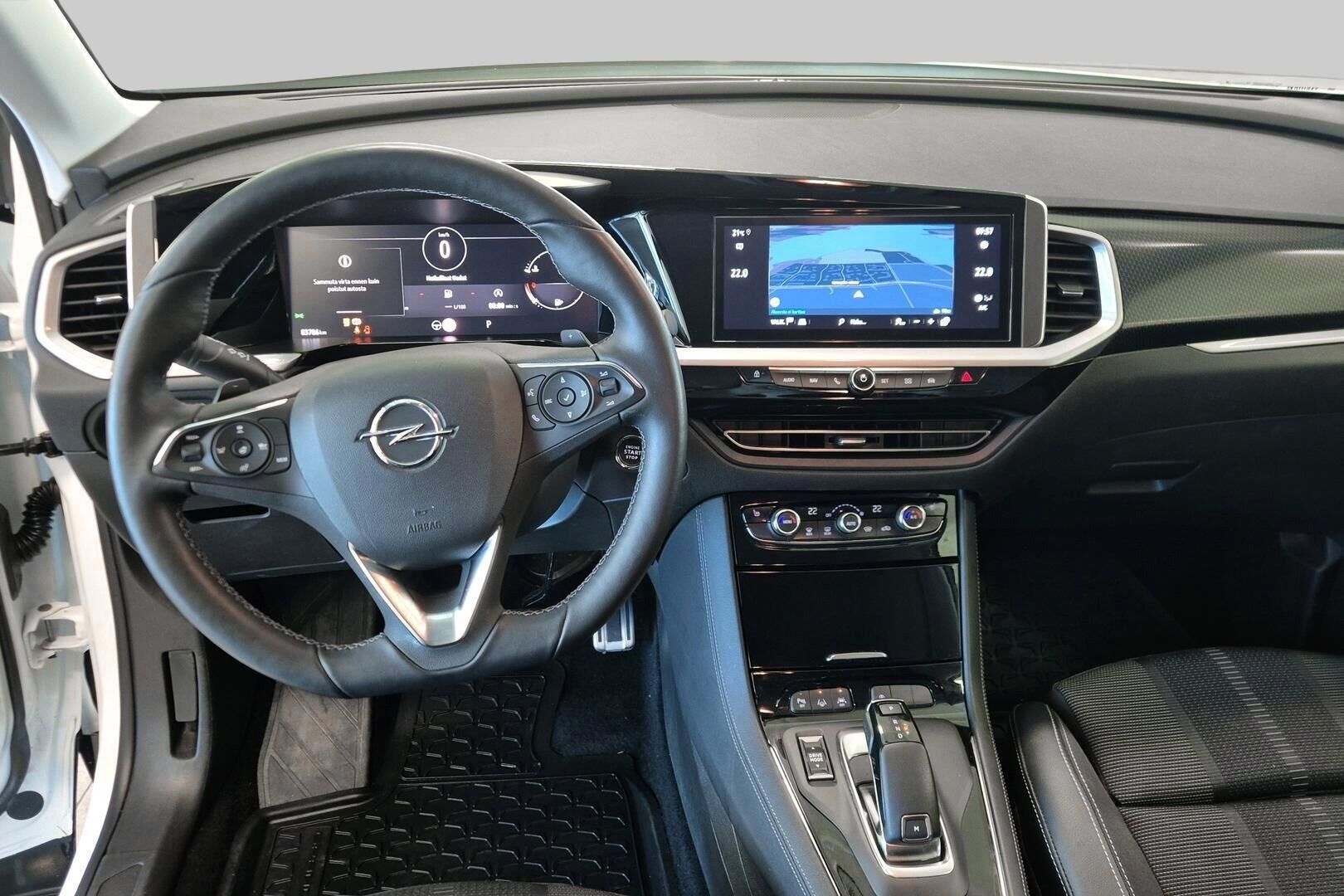 Opel Grandland iso kuva 11