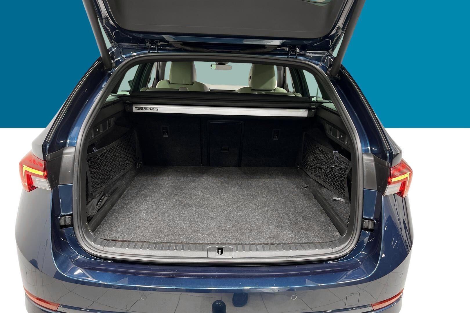 Skoda Octavia iso kuva 11