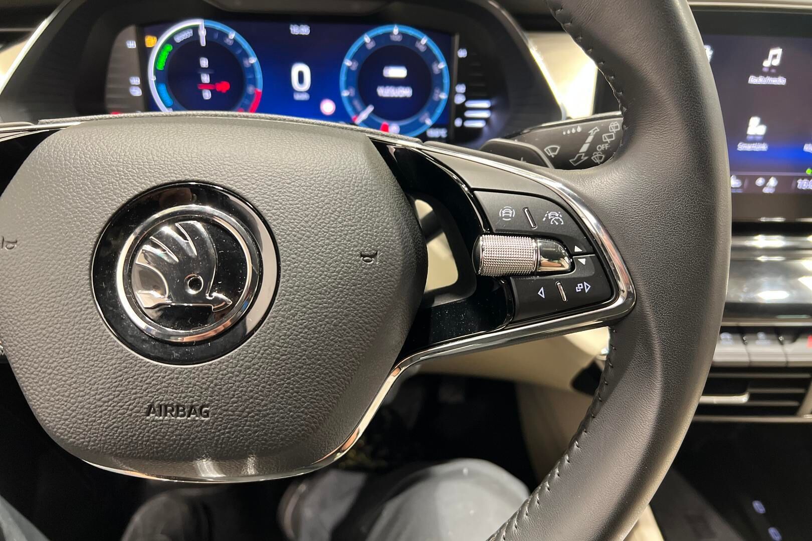 Skoda Octavia iso kuva 22