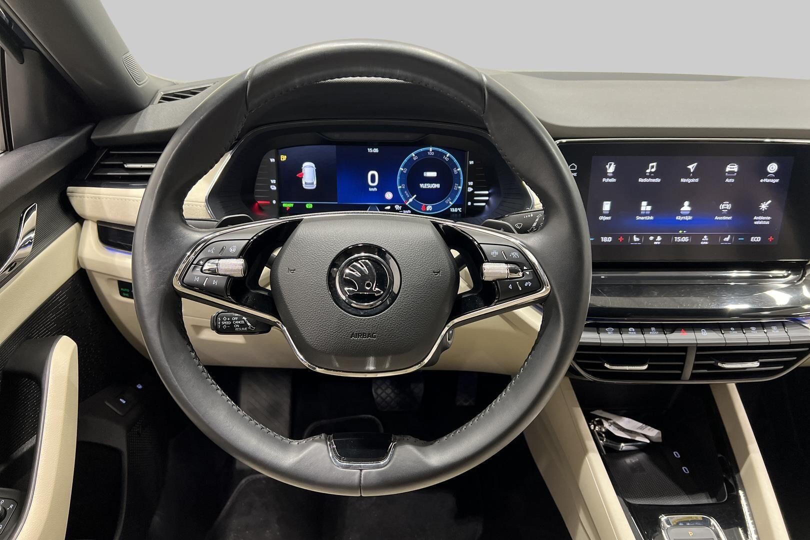 Skoda Octavia iso kuva 30