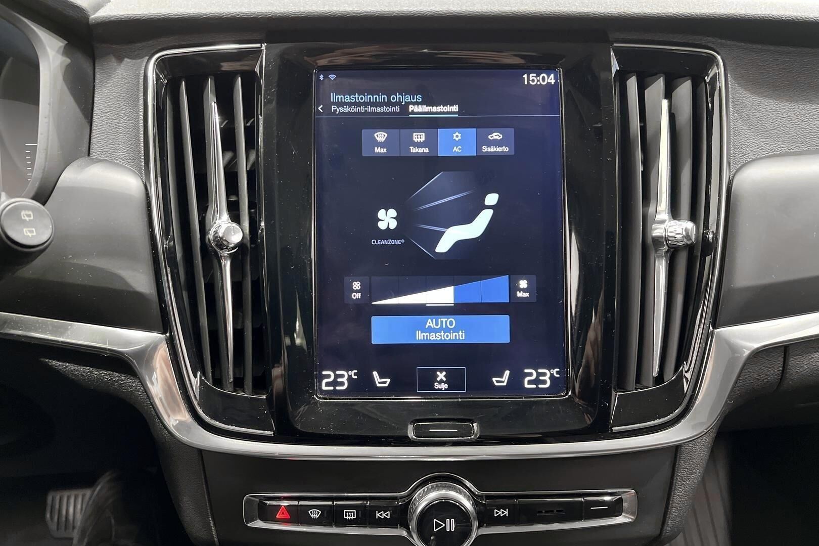 Volvo V90 iso kuva 16