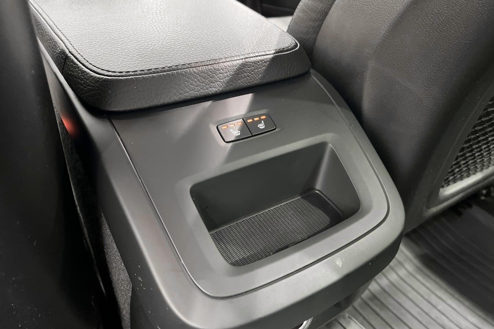 Volvo V90 iso kuva 28