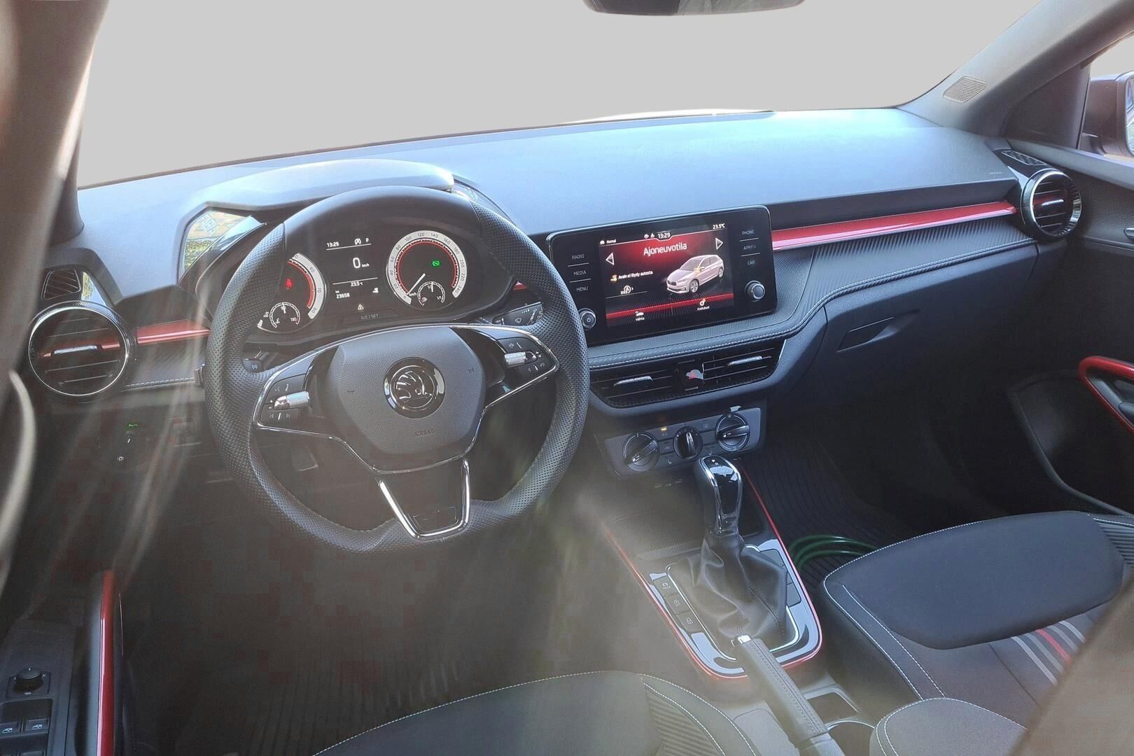 Skoda Fabia iso kuva 0