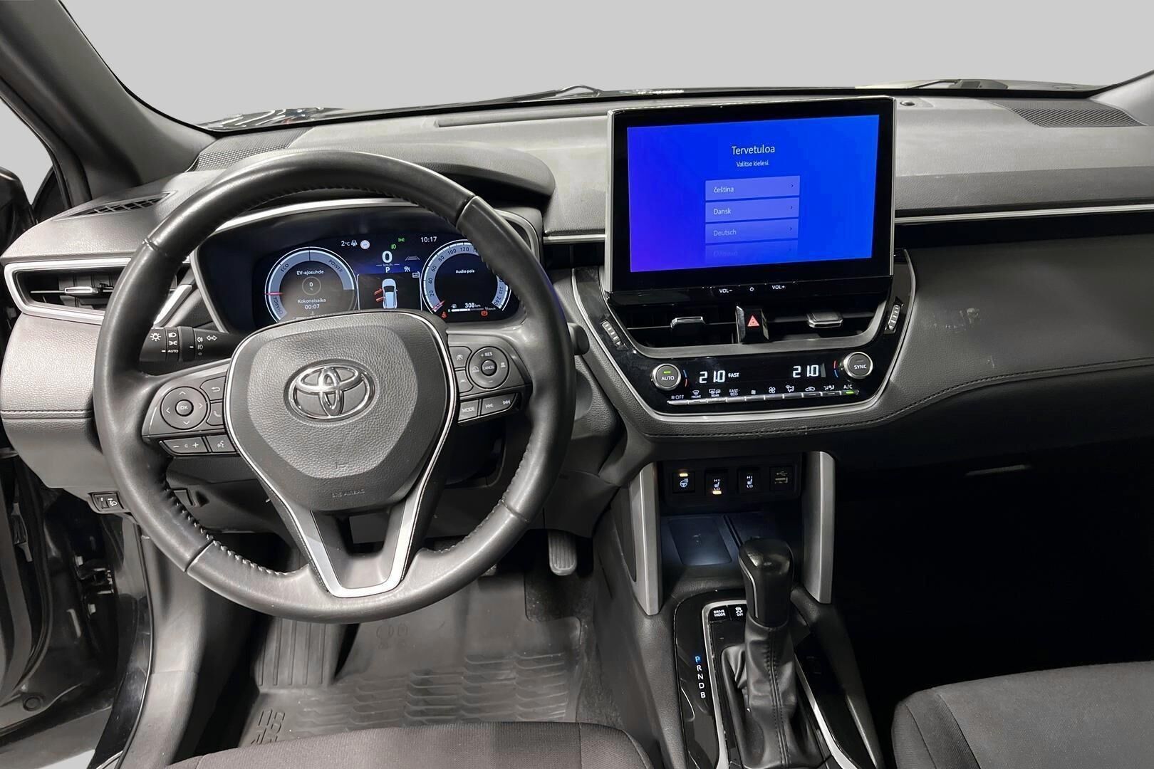 Toyota Corolla Cross iso kuva 10