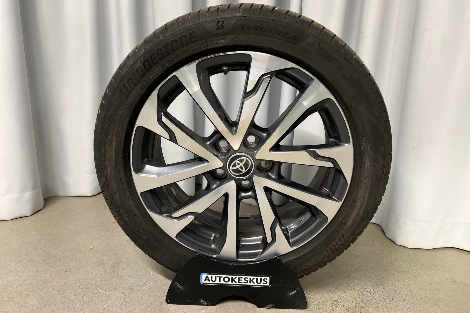 Toyota Corolla Cross iso kuva 20